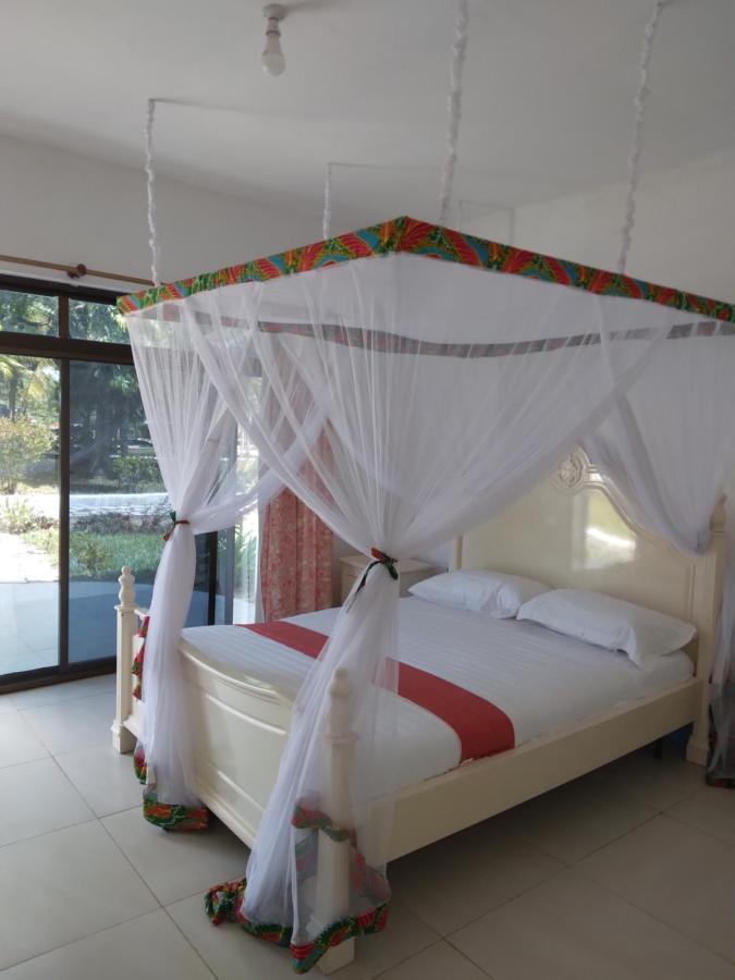Coconut Tree Village Beach Resort Uroa Buitenkant foto