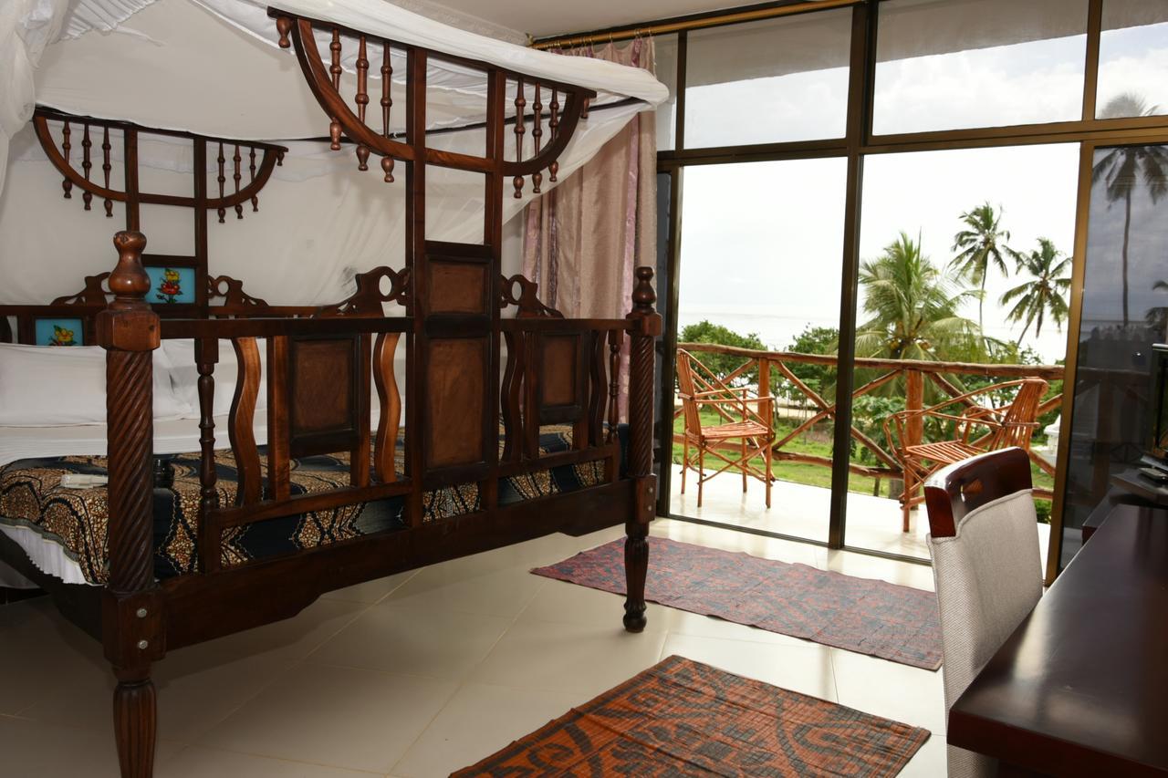Coconut Tree Village Beach Resort Uroa Buitenkant foto